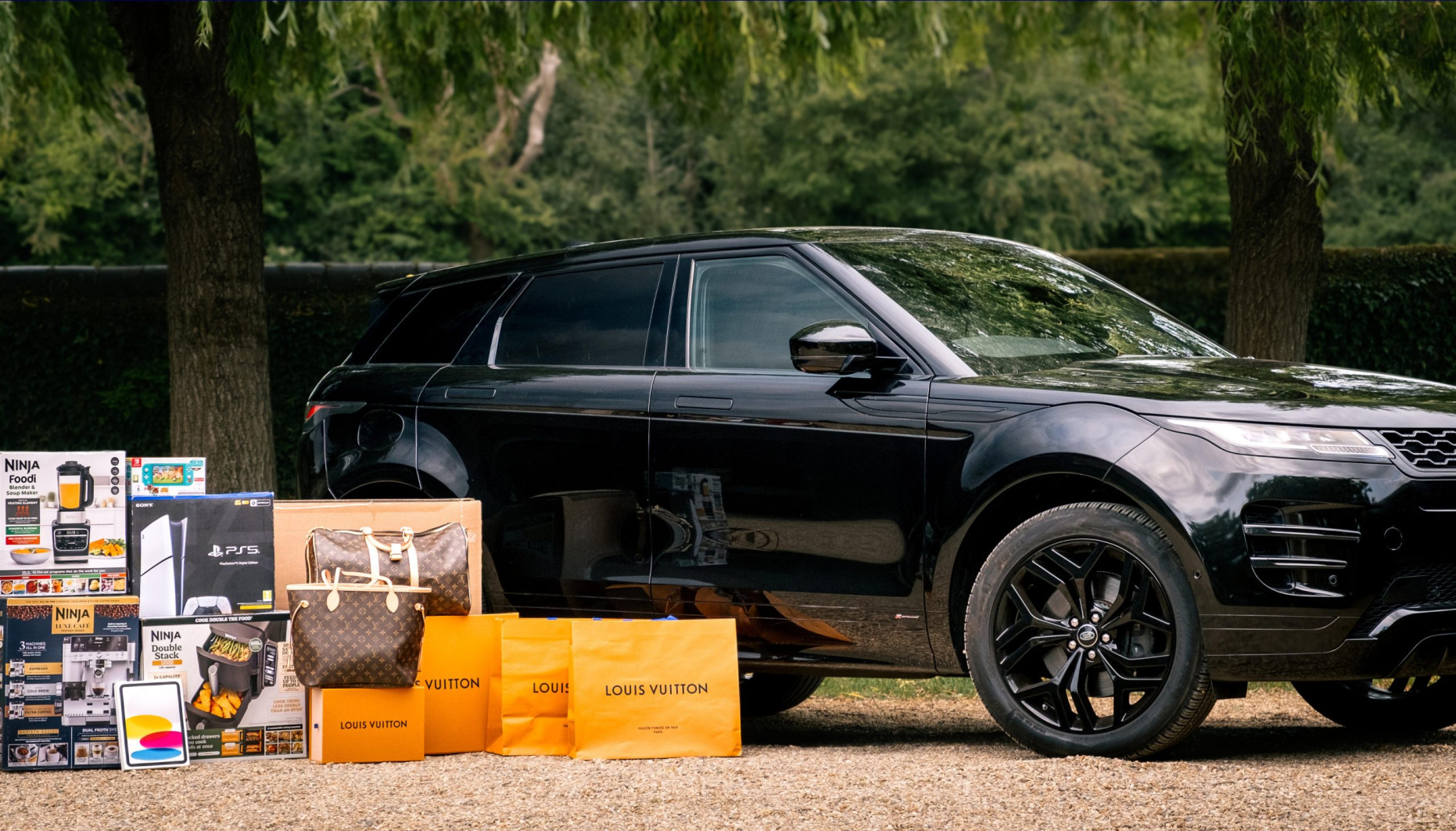 Range Rover Evoque & Prizes